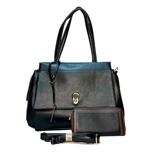 Bolsa para dama en color negro, material piel vegana, en sus partes extremas viene con dos agarraderas para colocar las correas, asa estática de color negro en la parte superior de la bolsa para llevar a la mano, asa ajustable en color negro para ajustarse en manos libres, viene con detalles decorativos de material metálico en color dorado, cuenta con una bolsa extra, tipo mensajera.